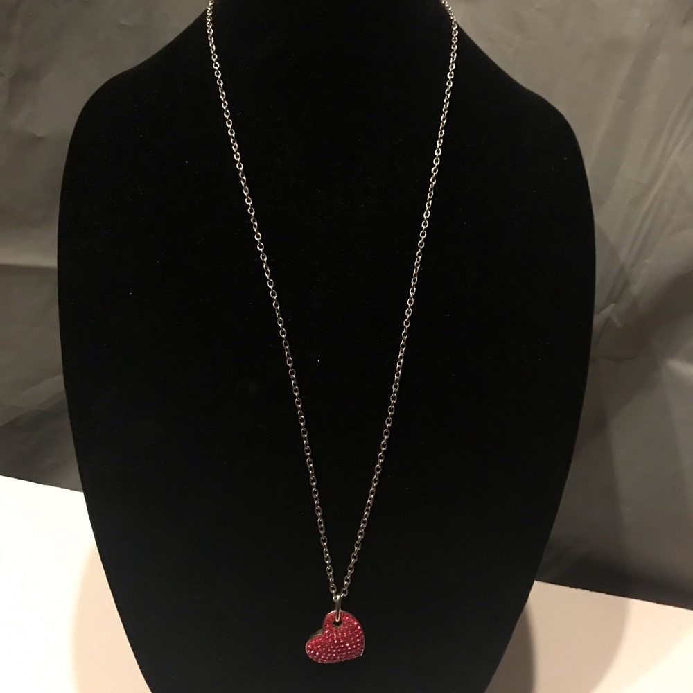 Sparkly heart pendant